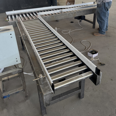 Roller conveyor